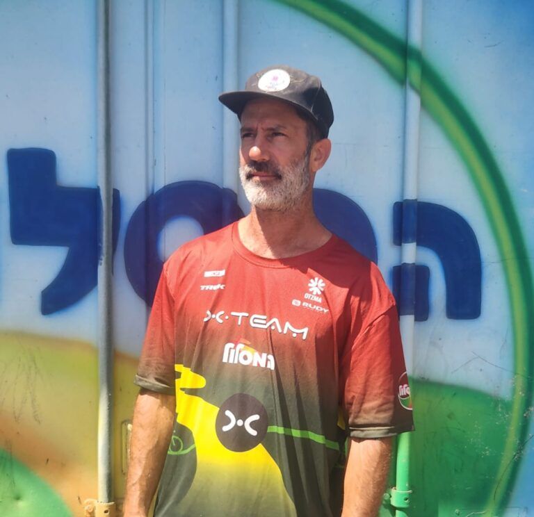 מדריכים צוות מוביל יהודה אלמוג